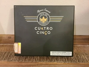 Empty Cuatro Cinco Joya De Nicaragua Wood Cigar Box 9 1/4" x 7 3/4" x 1 1/4" - Picture 1 of 10
