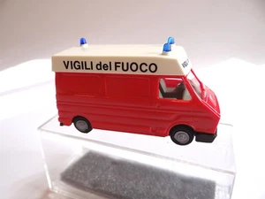Praline 0348 Fiat 242 Feuerwehr VIGILI del FUOCO 1:87 - Picture 1 of 1