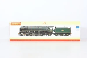 Hornby R2564 OO Gauge Britannia Class BR Green "Firth of Tay" "70052" Steam Loco - Picture 1 of 12