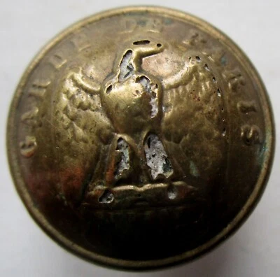 Bouton bombé en métal doré à l'aigle impérial Garde de Paris Sureté Publique GM - Photo 1/2