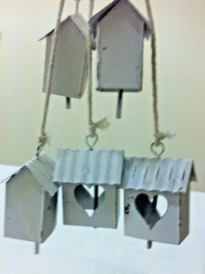 Neu Parlane rustikales weißes Windspiel mit Herz- und Wohnformdesign - Bild 1 von 4