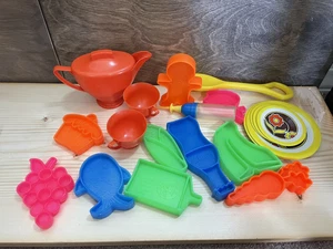 VINTAGE 1970'S TUFF STUFF PLAY FOOD by MATTEL AND OTHER TOYS - Picture 1 of 4