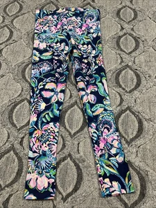 Lilly Pulitzer Luxletic Leggings Floral Girl’s Size XL 12-14 Navy - Picture 1 of 7