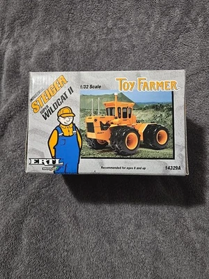 * 1/32 Steiger Super Wildcat II, Constr., Toy Farmer Steiger Series, 14329A - Image 1 of 4