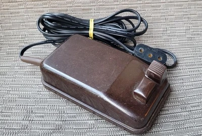 Singer Sewing Machine Motor Controller Foot Pedal Speed Control 197629 (374) - Image 1 of 2