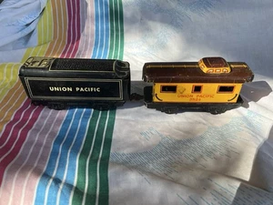Old Marline Tin Toy Train Coal Car And Caboose VG - Picture 1 of 7