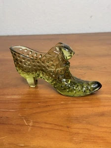 Scarpa pantofola vintage Fenton Hobnail testa di gatto fibbia vetro verde oliva vecchia usata - Foto 1 di 7
