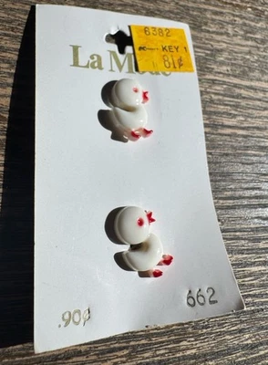 Vintage La Mode Duck Buttons on Card White Red Beak Feet 2 pc Made in Japan 70s - Image 1 of 4