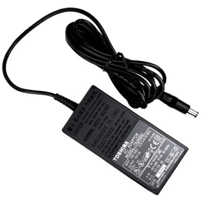 Chargeur Adaptateur Secteur PC Portable TOSHIBA PA2440U 91-55208 15V 2A Adapter - Image 1 of 3