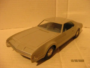 1966 OLDSMOBILE TORONADO 1/25 scale - PROMO / FRICTION, GRAY..GREAT SHAPE !!! - Picture 1 of 12