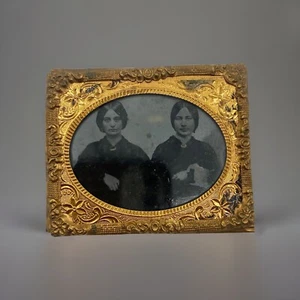 ANTIQUE 1850's plate DAGUERREOTYPE FRAME PHOTO OF MOTHER & DAUGHTER/Gold Tone - Picture 1 of 9