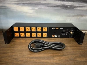 WattBox WB-800-IPVM-12 Série 800 Conditionneur d'alimentation IP 12 Contrôlé - Photo 1/19