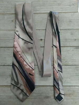 Corbata de seda J. Garcia edición limitada colección Orange Horizon cuarenta y cinco Foto 1 de 4