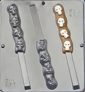 NEW Halloween 3 Cavity SKULL Chocolate Candy Pretzel Mold Fondant Plaster Clay - Picture 1 of 1