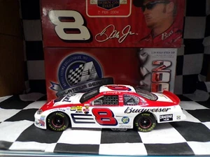 Dale Earnhardt Jr #8 Budweiser Nacido Encendido Día 2004 Monte Carlo 1:24 Banco - Imagen 1 de 8