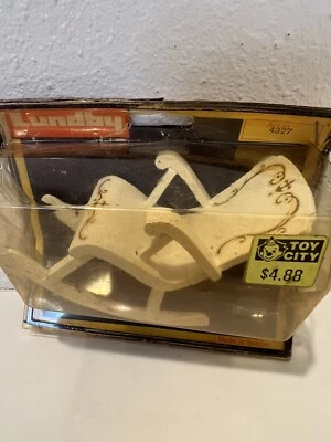 Mueble balancín para casa de muñecas LUNDBY SWEDEN ref: 4327 Foto 1 de 4