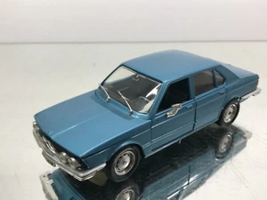 POLISTIL S88 BMW 525 BERLINA E12 SALOON -BLUE METALLIC 1:25 - GOOD - B21 - Picture 1 of 8