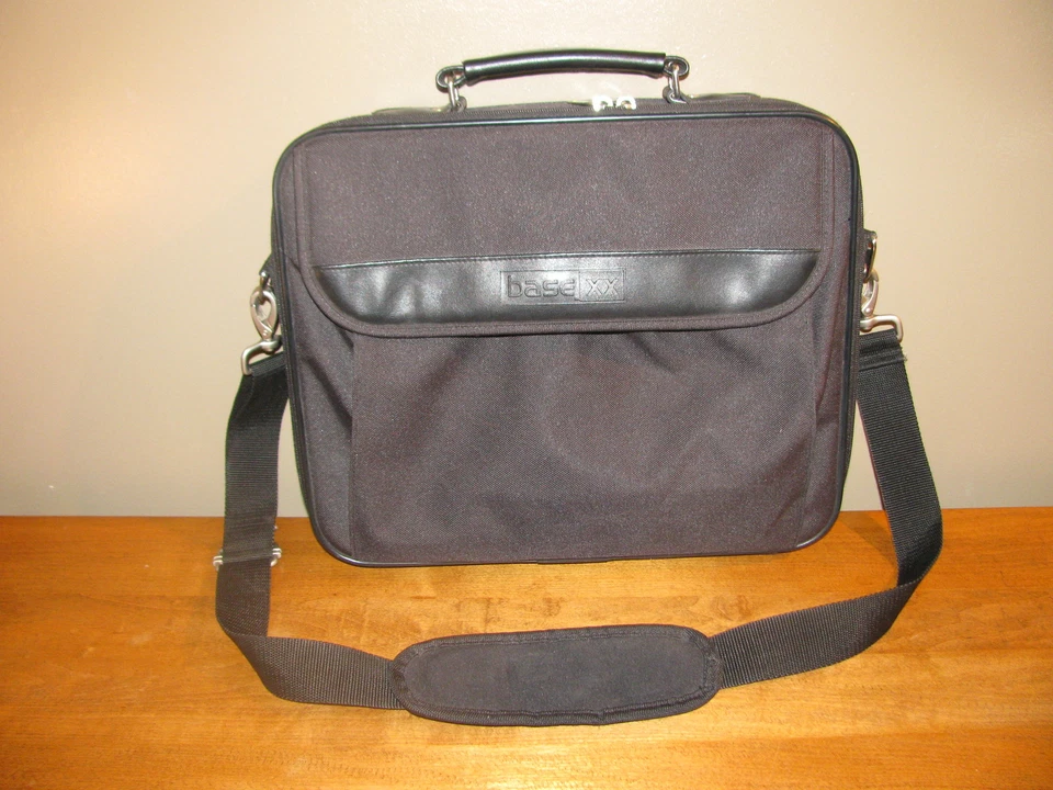 Dicota Base XX Briefcase Messenger Bag All Around Zipper. Cushioned High Quality - Image 1 of 4