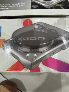 Tocadiscos USB Ion TTUSBxl - CONVERTIR DISCOS DE VINILO A DIGITAL - Nuevo en Caja Abierta - Imagen 1 de 8