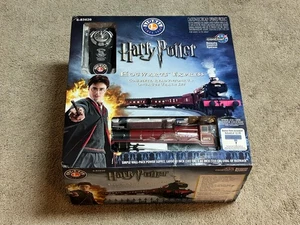 Lionel Harry Potter Hogwarts Express LionChief Train Set (6-83620) NEW - Picture 1 of 10