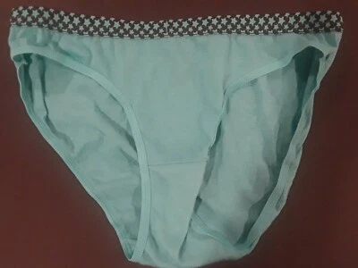 WOMENS STAR DESIGN BIKINI UNDERWEAR SIZE 6 (MEDIUM) NWT FREE SHIPPING - Image 1 of 2