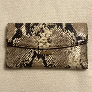 Brahmin Checkbook - Picture 1 of 13