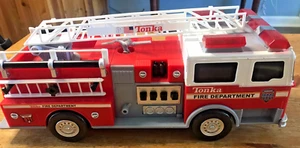 Tonka Fire Truck Lights Sounds Hook & Ladder 04953 Hasbro Tested Working - Picture 1 of 8