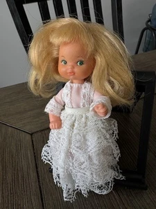 Mini bambola vintage 1976 Mattel Rosebud 5" 1976 Taiwan ragazza giocattoli nostalgia - Foto 1 di 11