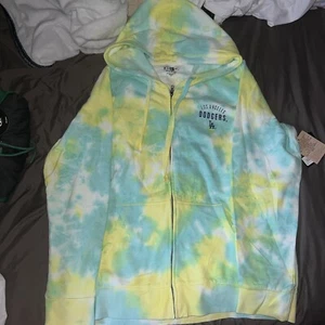 Women’s Los Angeles Dodgers New Era Green Tie-Dye Jacket - Picture 1 of 5
