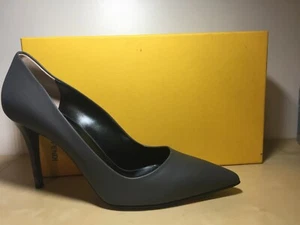NIB FENDI Grey Anne Leather Gray Pointed Toe Pumps EU 40.5 US 10 - Picture 1 of 5
