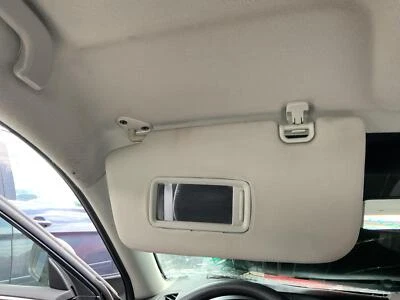 Parasol izquierdo usado se adapta a: Subaru Impreza 2010 sin iluminación izquierda grado A Foto 1 de 4