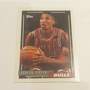 Scottie Pippen 1992-93 Topps Card - Chicago Bulls - Imagen 1 de 1