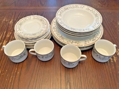 Farberware Wellesley Platos 4245 Juego de vajilla fina porcelana para cuatro Foto 1 de 3