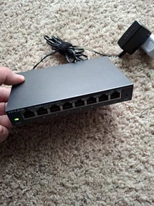 TP-LINK TL-SG108E 8-Port Switch 10/100/1000Mbps Managed Switch + Power Adapter - Picture 1 of 6