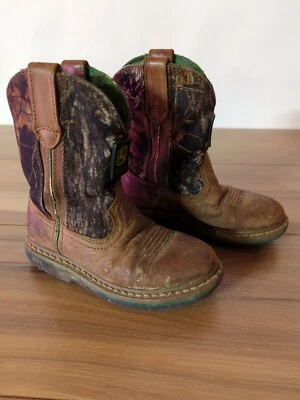 JOHN DEERE JD3188 Leather Kids Western Boots Youth Size11.5M Mossy Oak & Leather - Image 1 of 4