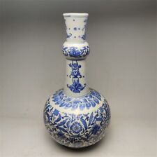 Blue and White Garlic Vase, Late Ming and Early Qing Dynasty