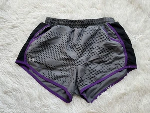 Under Armour Damen Fit Trainings- oder Laufshorts Größe Small - Bild 1 von 5