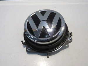 VW PASSAT 2019-22 BOOT HANDLE & SWITCH (4 DOOR SALOON) 3G5827469FOD        Q5850 - Picture 1 of 13