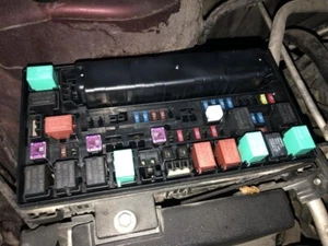 2011-2017 Honda Odyssey Engine Fuse Box (engine compartment),EX EX-L - Bild 1 von 2