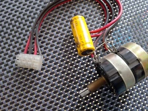 STEREO L-REGLER LAUTSTÄRKEREGLER Spezialanfertigung mit Subwooferausgang 2x100W - Picture 1 of 3
