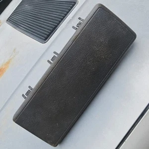 NISSAN 300ZX FLOOR CONSOLE LID GREY COLOR 1984-1989 - Foto 1 di 3