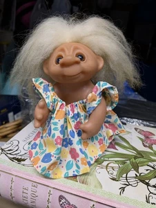Rare DAM 1985 TROLL GREAT CRAZY LONG WHITE HAIR 8" SMILING MOVING ARM/HEAD RARITÄT - Bild 1 von 14