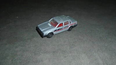 MAJORETTE -VOLVO 760GLE  -ECH 1/61-REF 230  - Photo 1/2