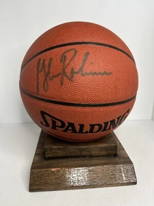 GLENN ROBINSON ~AUTOGRAPHED FULL SIZE NBA BASKETBALL ~Milwaukee Bucks~LOOK! - Picture 1 of 2