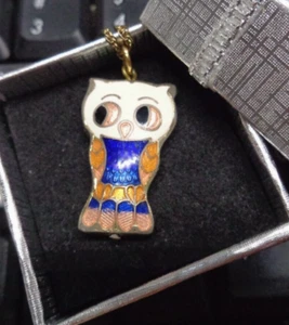 Vtg Estate Jewelry 14K GF Gold Filled ENAMEL OWL Pendant 1/20 12K Chain Necklace - Picture 1 of 7
