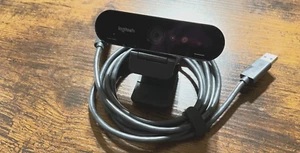 Logitech Brio Ultra 4K Webcam Video MSIP-REM-DZL-V-U0040 mit USB-C Kabel mit Clip - Bild 1 von 2