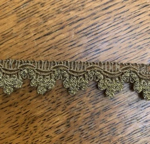 BTY - Antique Vintage  7/8" Scalloped  100%  Metallic Gold  ribbon braid  Trim - Picture 1 of 2