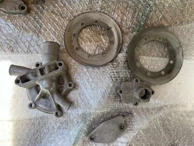 DKW F102 1963 1964 1965 1966 BOMBA DE AGUA POLEA Y TUBERÍAS OEM ALEMANIA N.O.S Foto 1 de 4