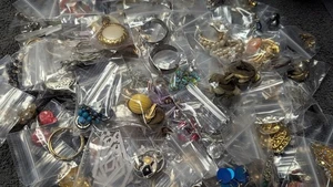 150+ Paar Vintage Ohrringe Konvolut - Bild 1 von 5