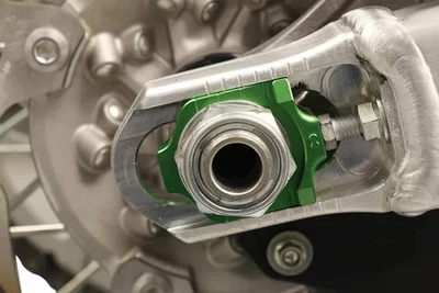 Works зеленый алюминиевый элитный блок оси пара для Kawasaki KLX450R 08-09 - Изображение 1 из 4